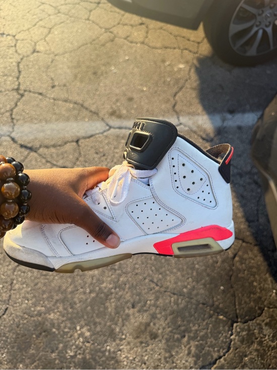 Nike Air Jordan 6 Retro White Infrared Youth 7Y Men’s 7 Shoes main image 7